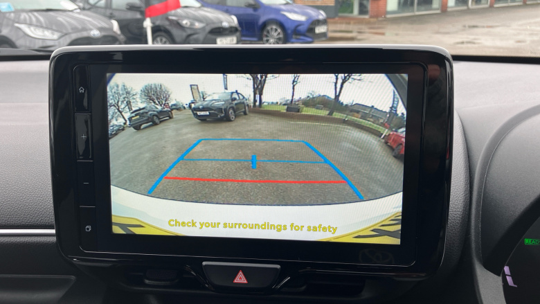 Toyota Yaris 1.5 Hybrid Design 5dr CVT Hybrid Hatchback